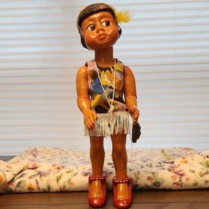 Robert Raikes Wooden Flapper Doll With Moveable Joints